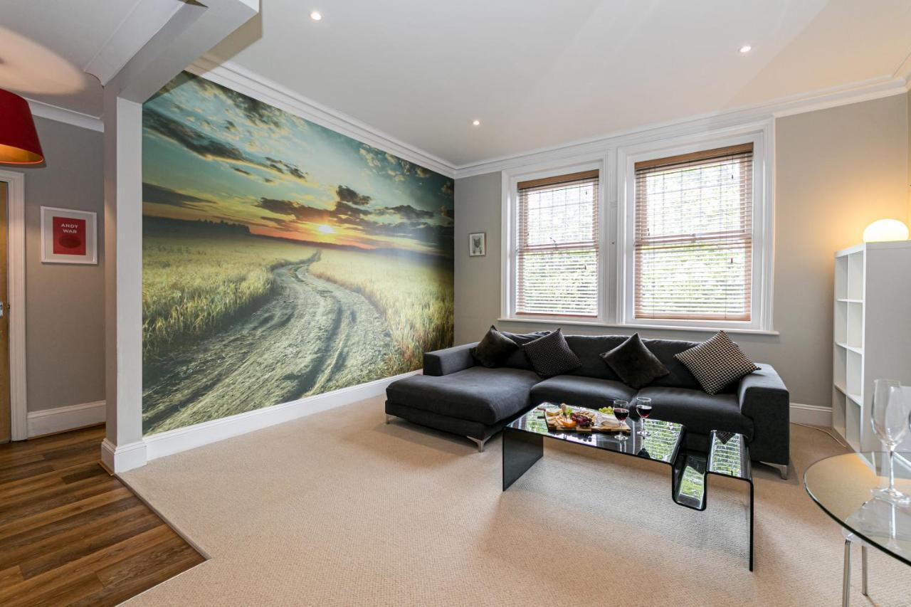 Cosy Urban Oasis - Quirky 2-bed Town Centre