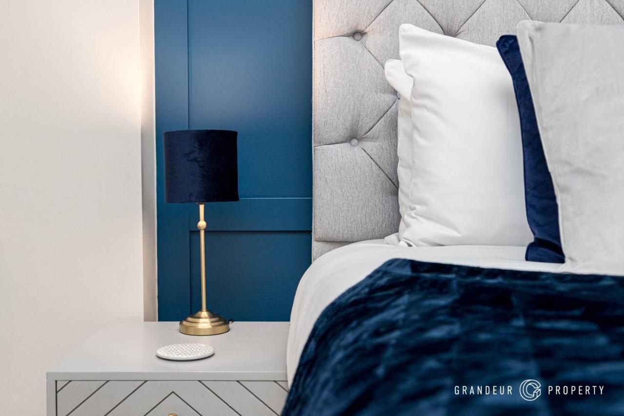Ocean Spray By Grandeur