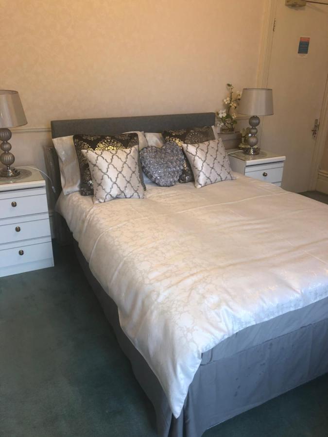 Elmurrs Guest house *
