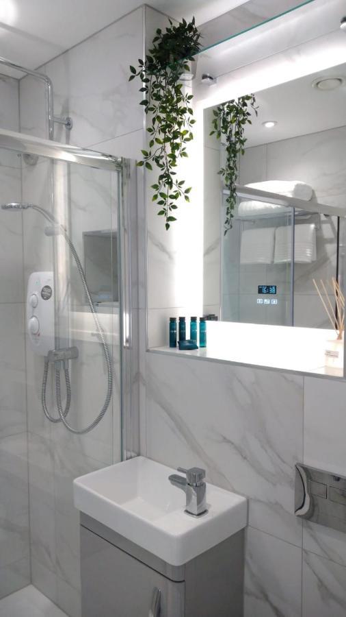 Apartment The Palms Lux Living B'mouth Town Centre &