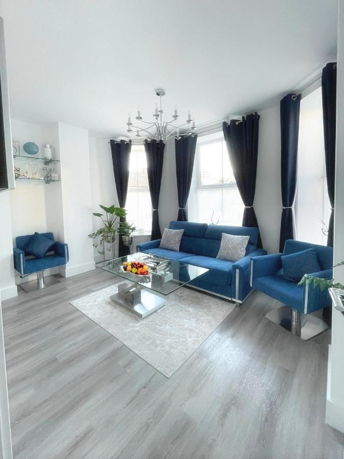The Palms Lux Living B'mouth Town Centre & * Bournemouth