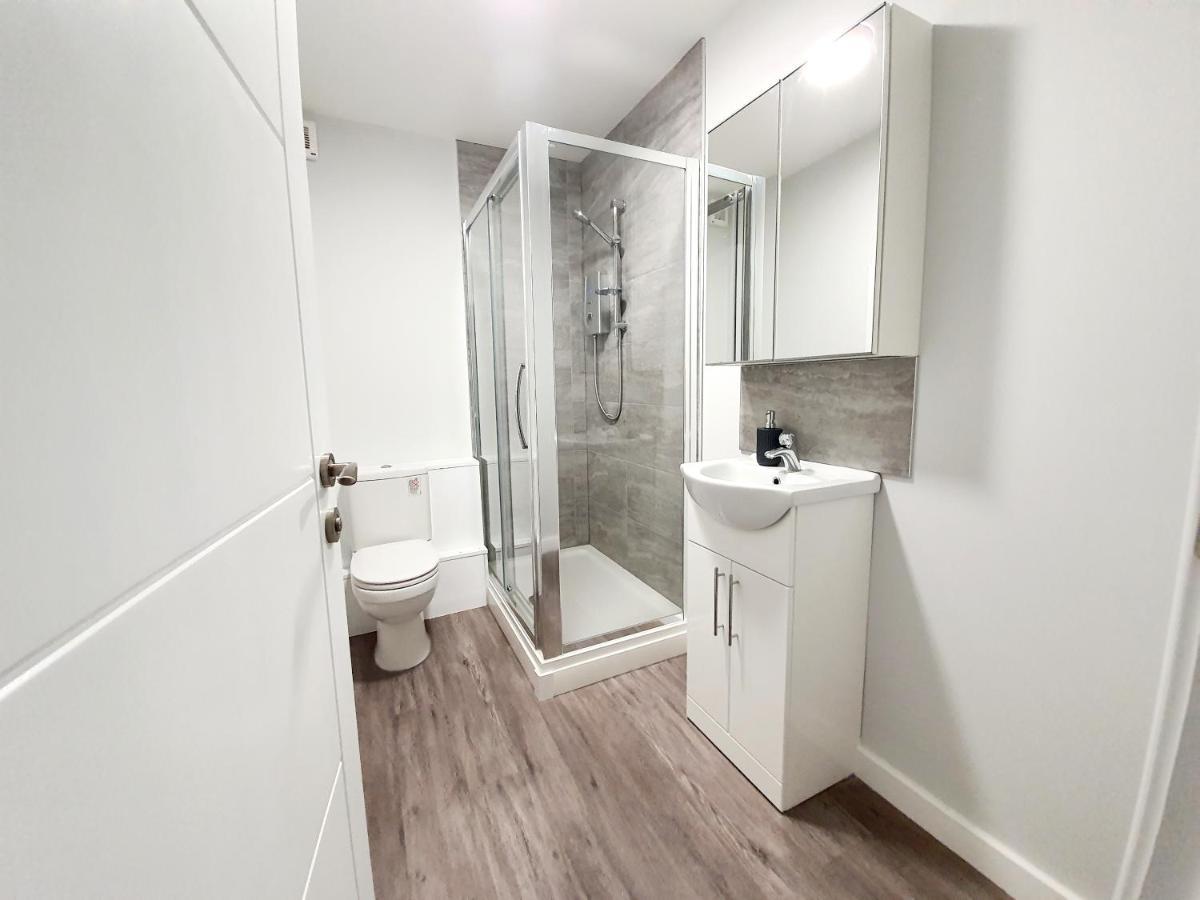 Apartment Modern Town Centre Studio Close To