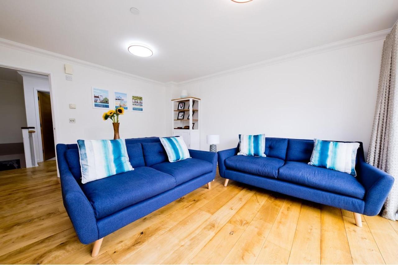 Holiday home Stunning 3 Bed Townhouse: Westbourne With Parking *