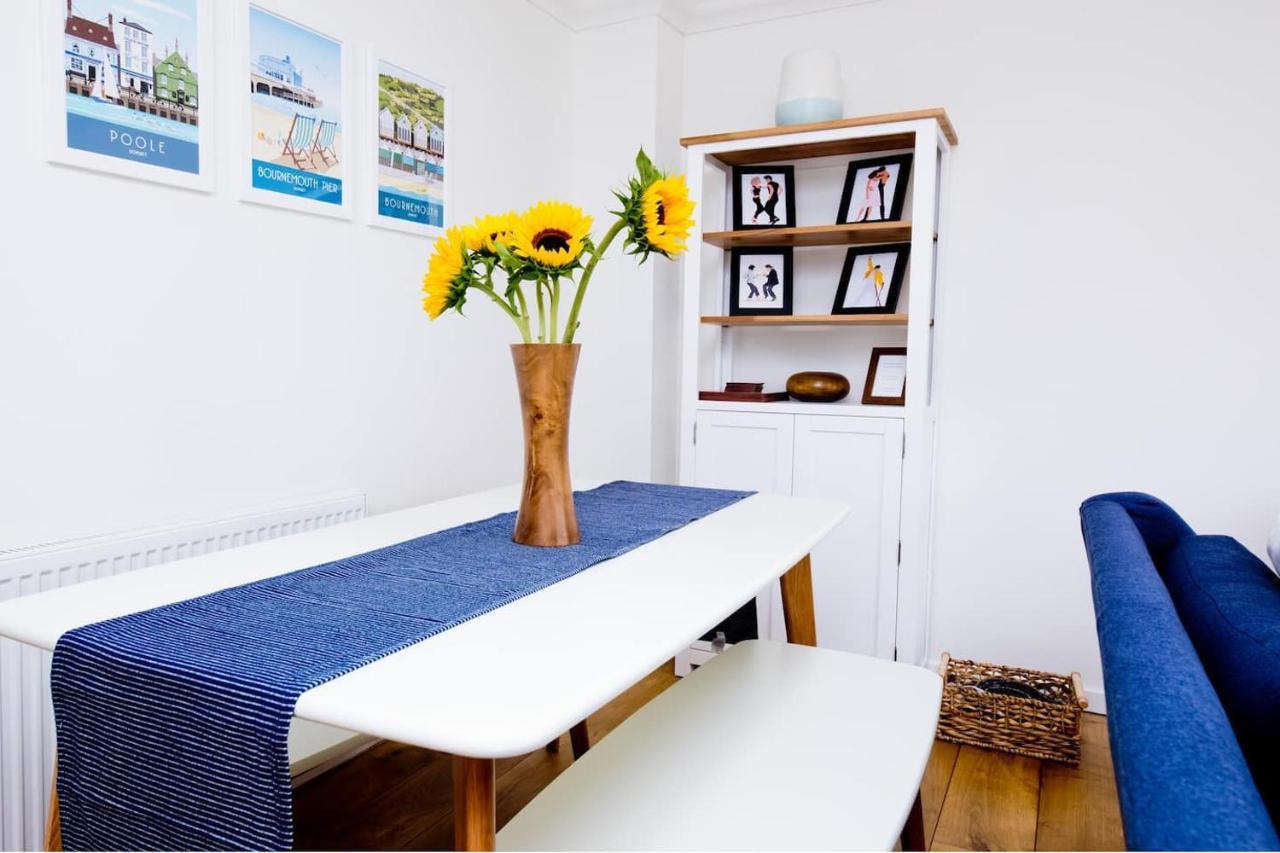 Holiday home Stunning 3 Bed Townhouse: Westbourne With Parking