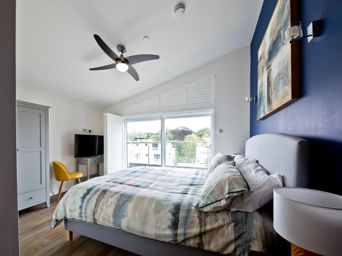 Holiday home Stunning 3 Bed Townhouse: Westbourne With Parking
