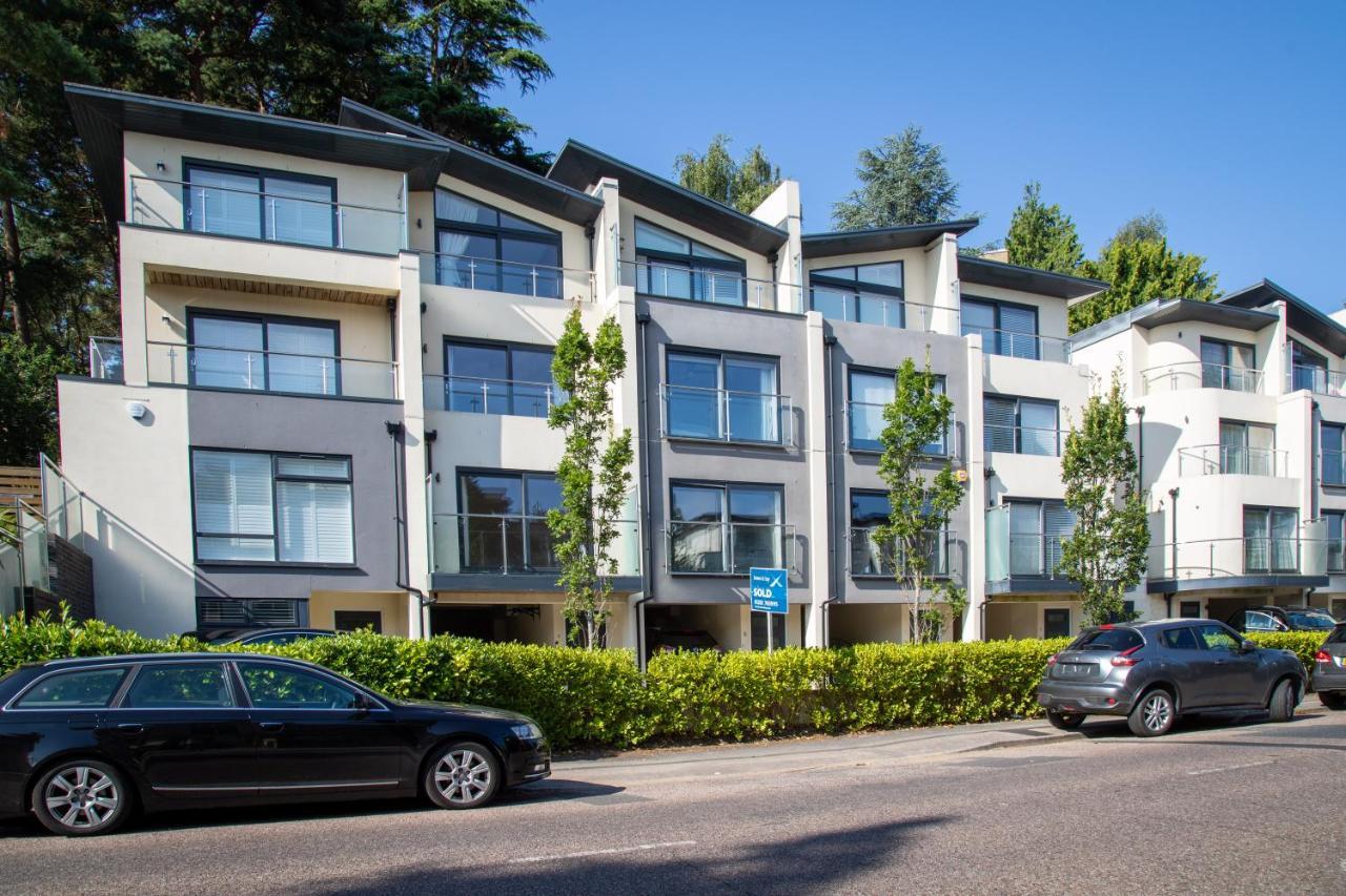 Stunning 3 Bed Townhouse: Westbourne With Parking Holiday home *