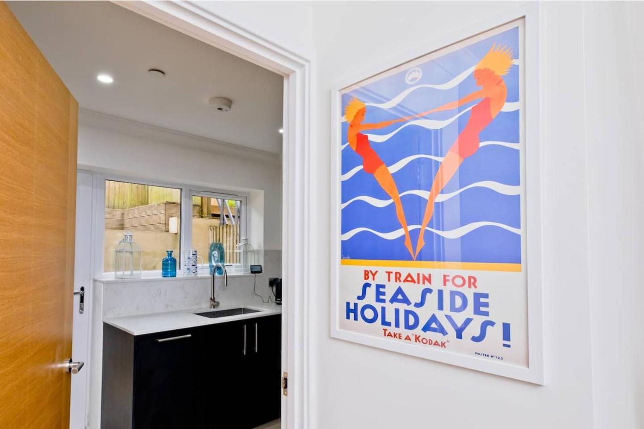 Holiday home Stunning 3 Bed Townhouse: Westbourne With Parking Bournemouth