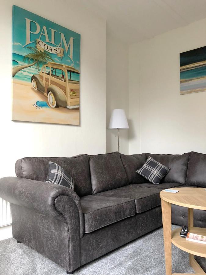 April Summer Breeze -3bed-sleeps 6-parking-walk To The Beach-spacious-families-groups-professionals-contractors Welcome Bournemouth
