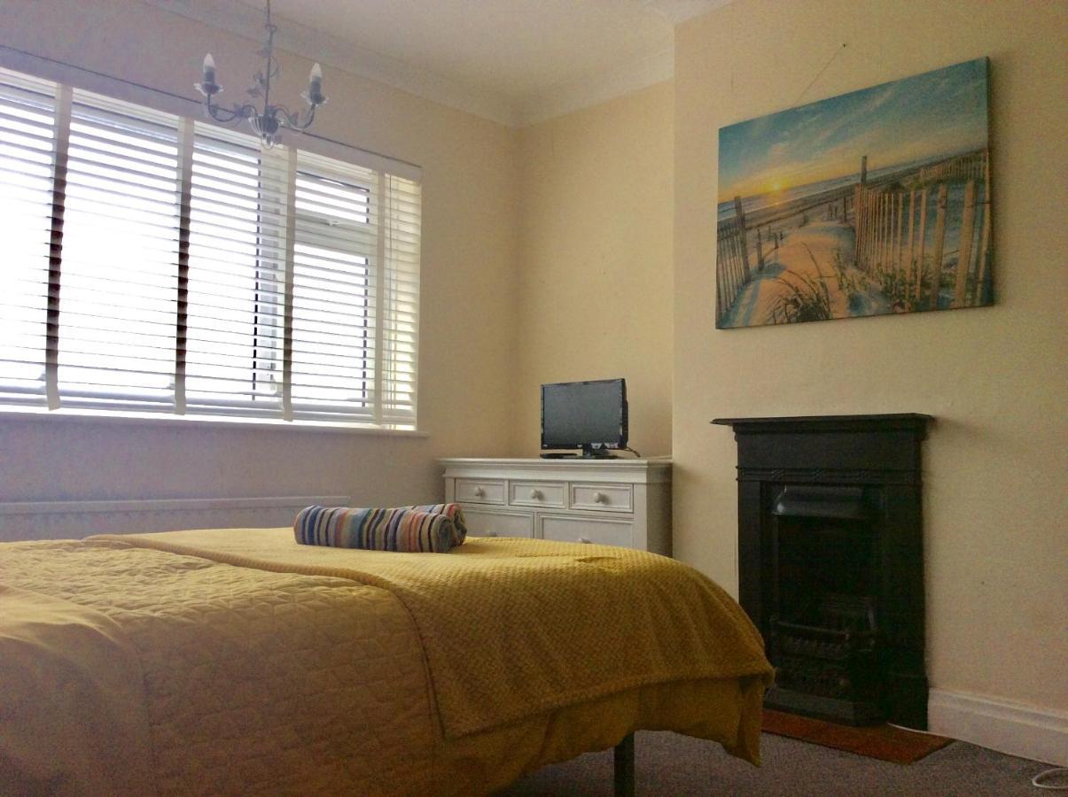 Holiday home Leybourne Bournemouth