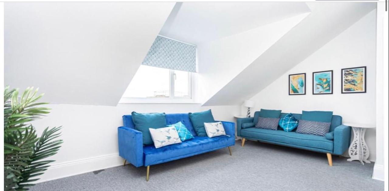 Fantastic With Views & Parking *