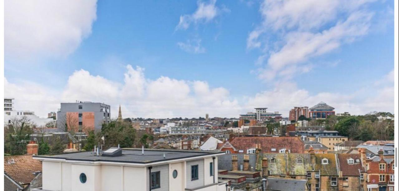 Apartment Fantastic With Views & Parking
