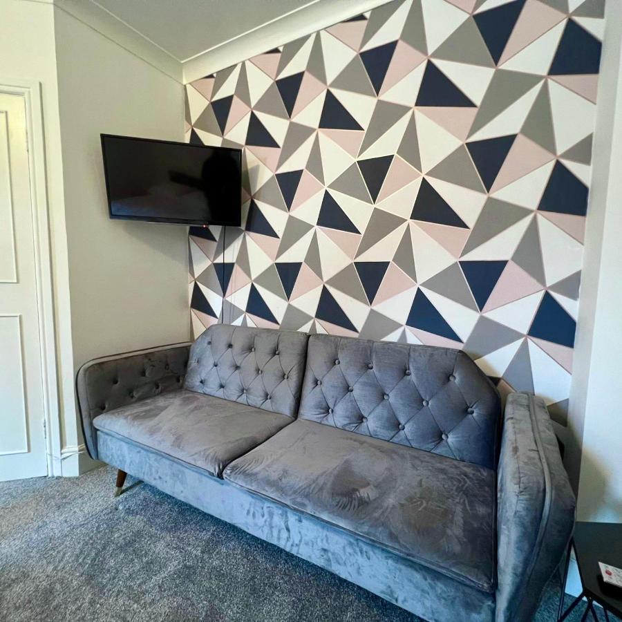 Apartment Arncott - Large Studio Flat With Outdoor Pool *