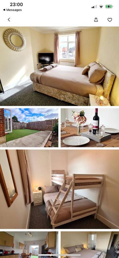 Escape 4 Bedroom House, Sleeps 11, 2 Free Parking, Garden, Wifi, Smart Tv, Newly Decorated Holiday home