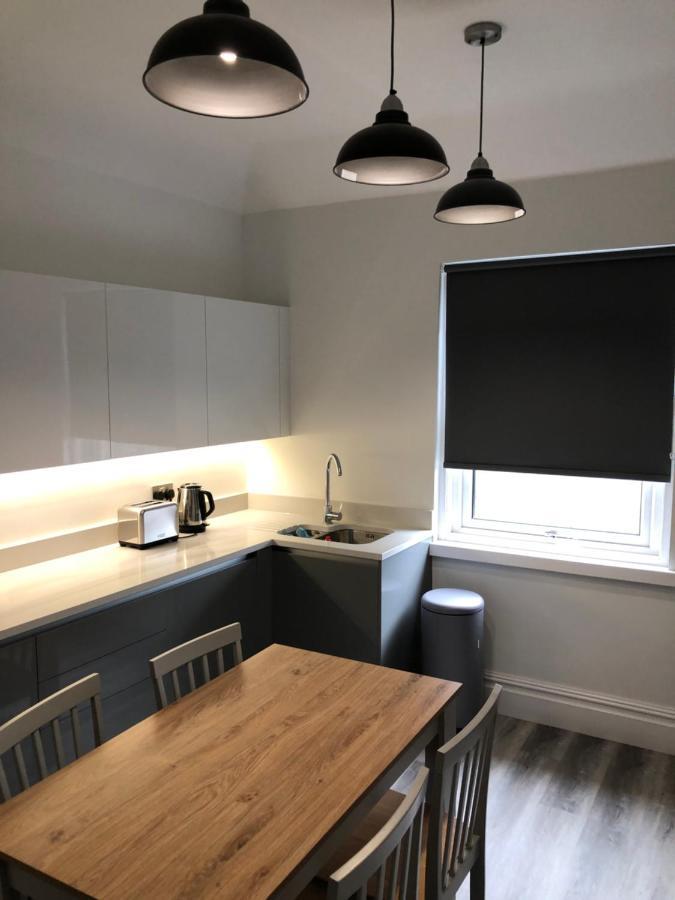 Entire Spacious 4 Bedroom In Apartment *