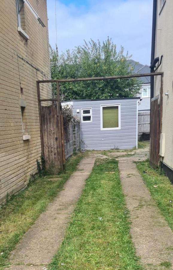 - Self Contained Annex Apartment Bournemouth