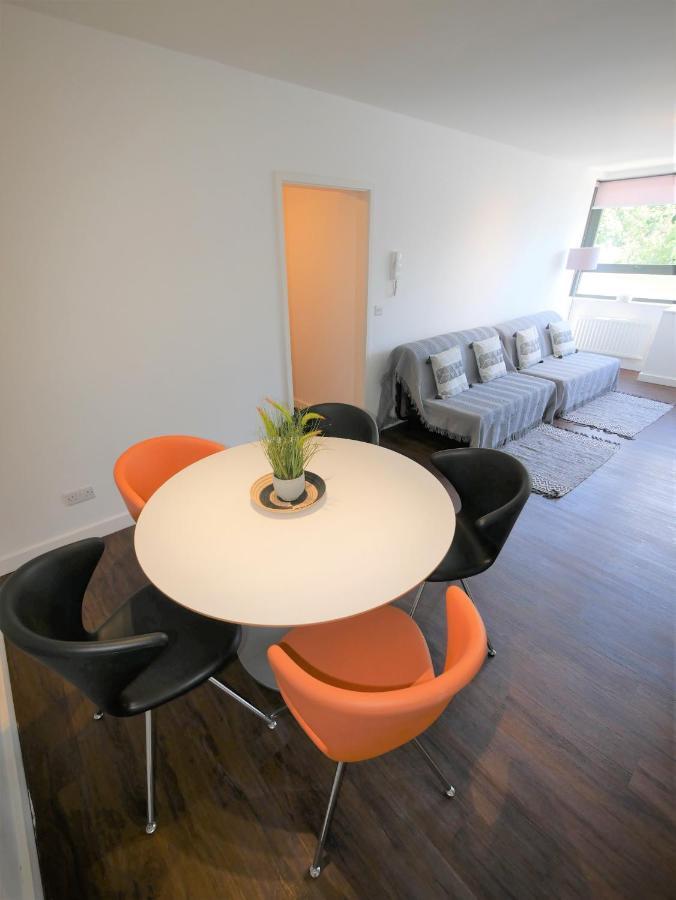 Hill House Apartment