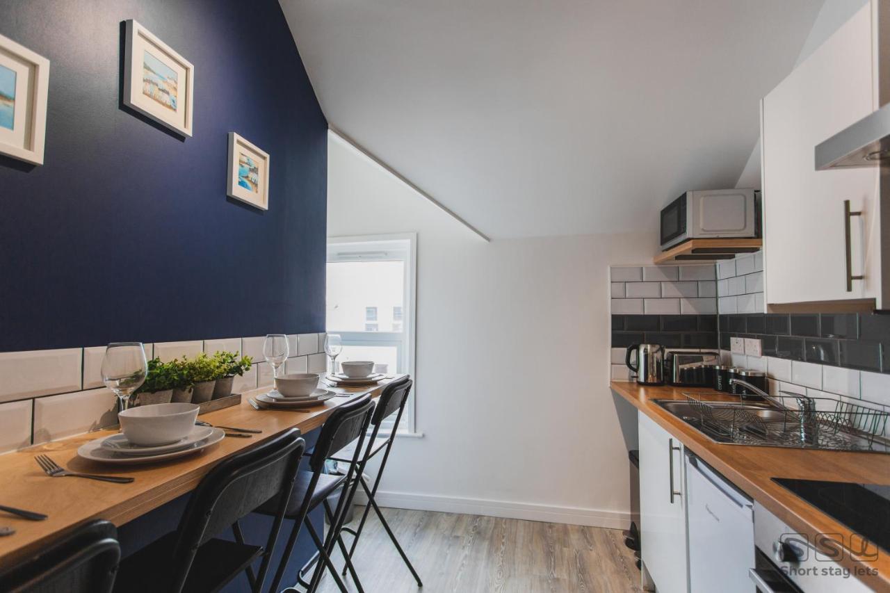 Modern 1 Bed Near And Town Centre - 7 Min Walk * Bournemouth