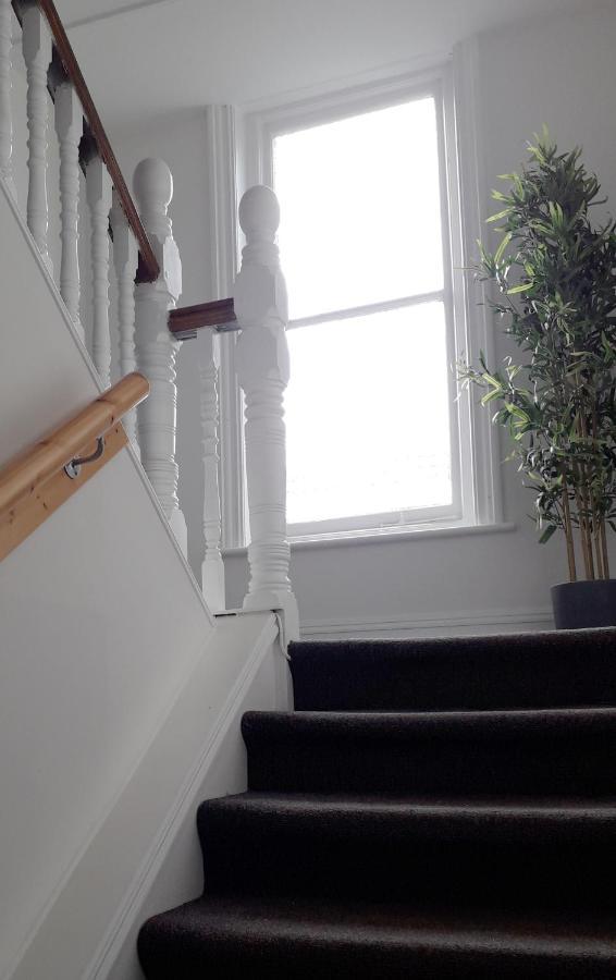 Apartment The Chine- A Spacious Close To The Bournemouth