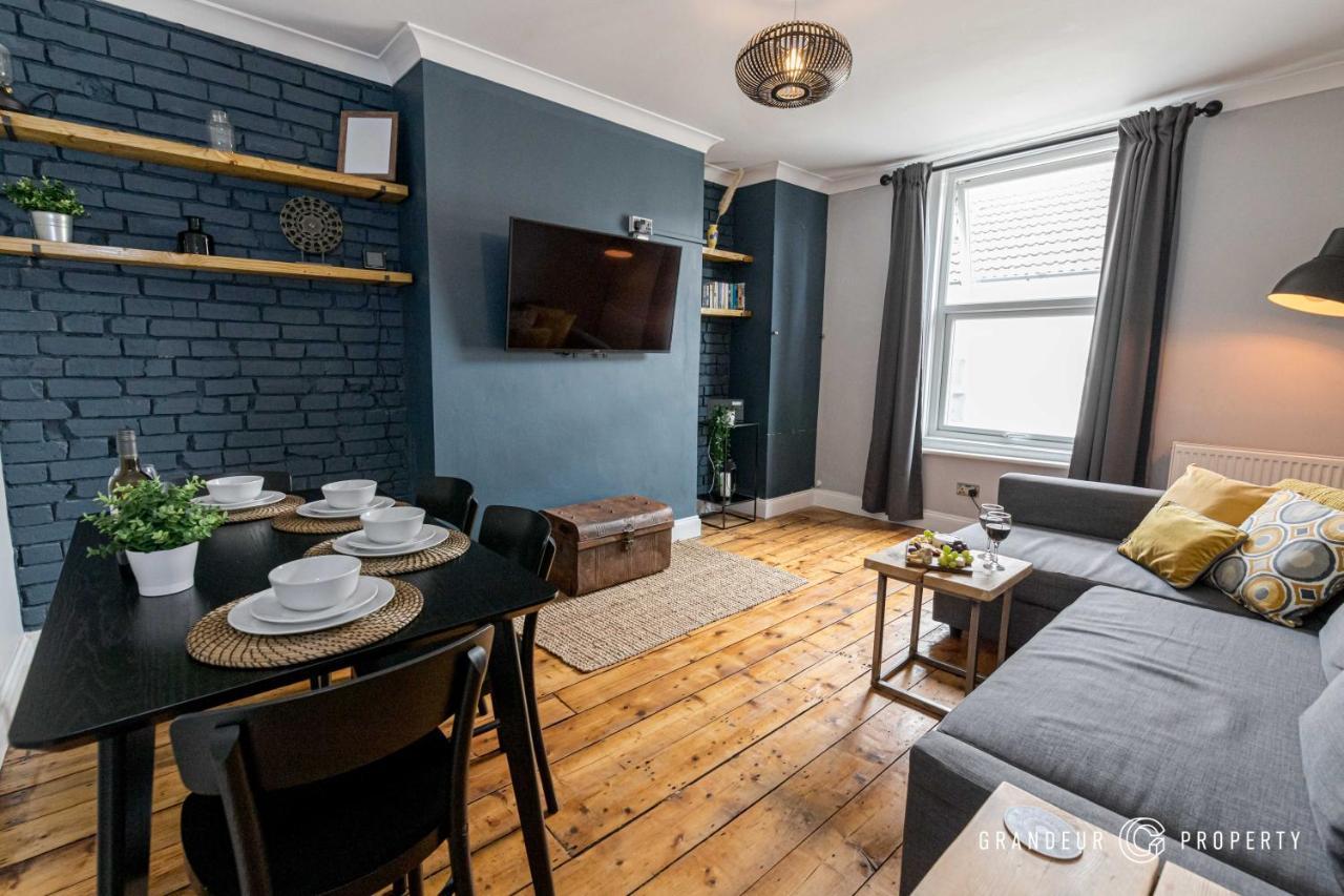 Quirky Newly Renovated With Parking - Cobalt Levels