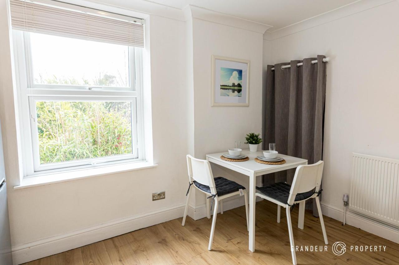 Apartment Quirky Newly Renovated With Parking - Cobalt Levels *