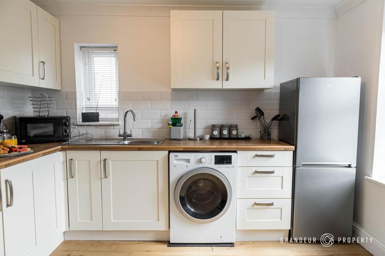 Quirky Newly Renovated With Parking - Cobalt Levels