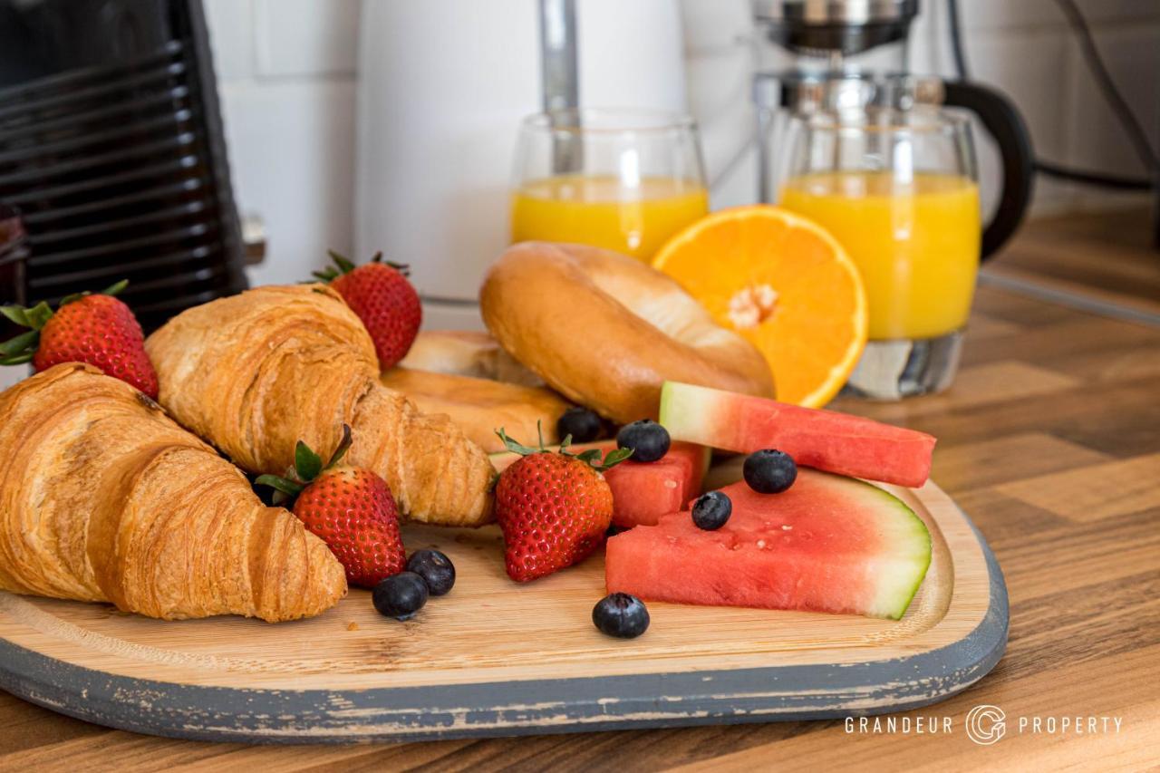 Quirky Newly Renovated With Parking - Cobalt Levels Apartment Bournemouth