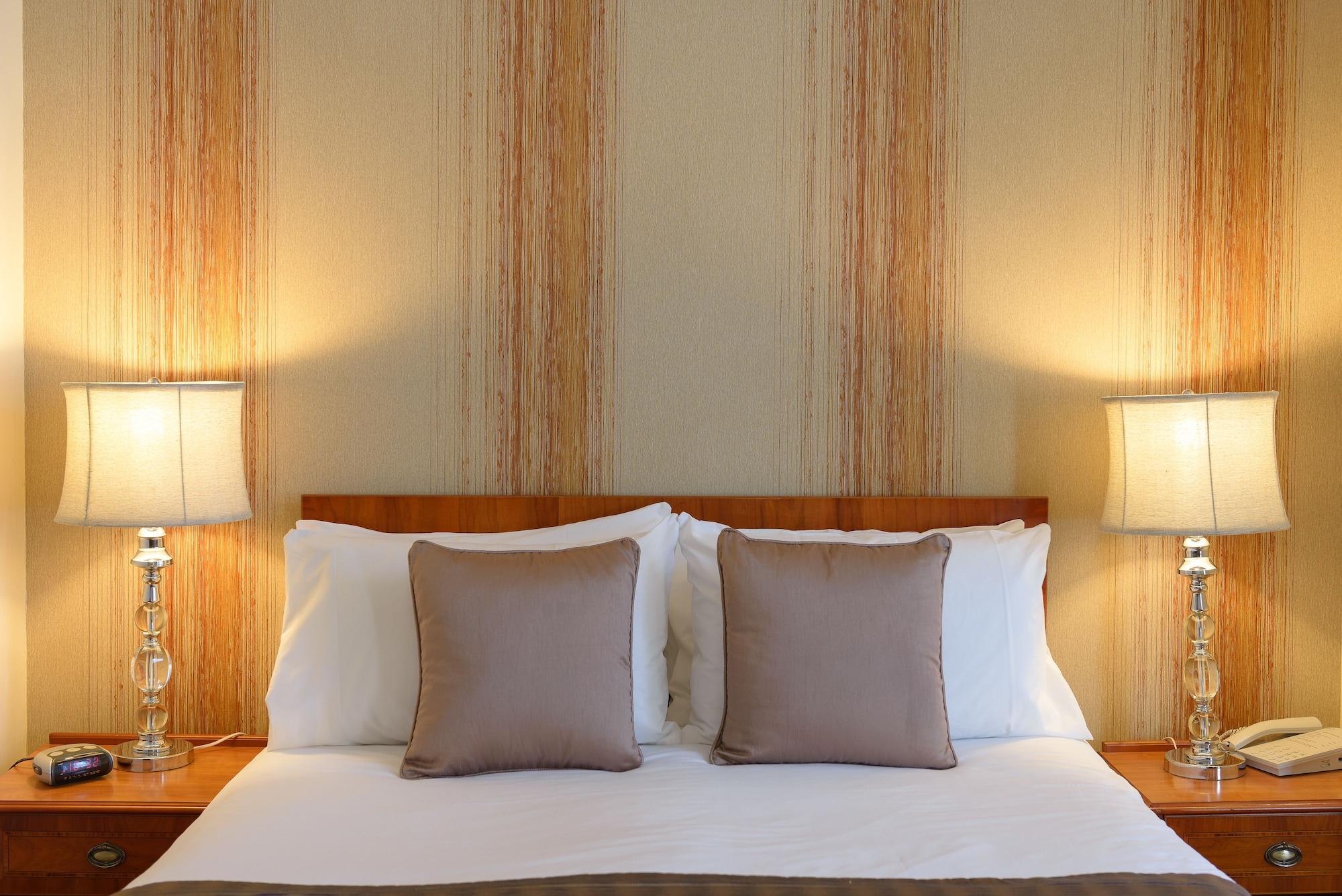 Hotel Western The Connaught And 4*