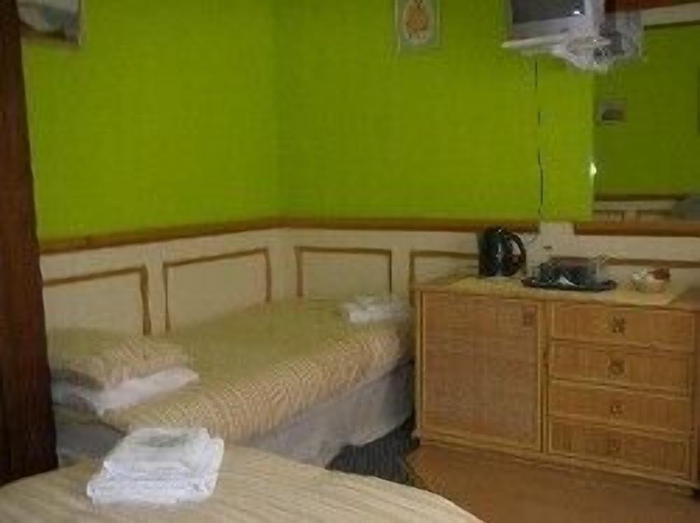 Bed & Breakfast Ingledene 2*