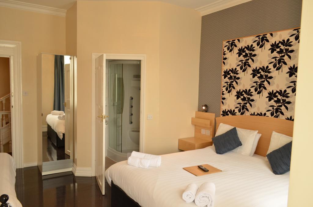 Shirley Guest house
