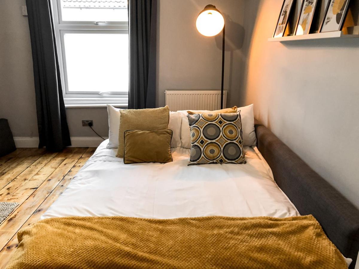 Quirky Newly Renovated With Parking - Cobalt Levels Apartment
