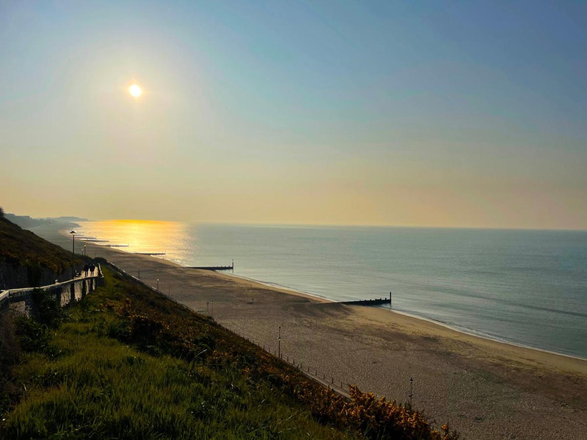 Apartment Coastal Haven: Southbourne's Two-bedroom Retreat Bournemouth