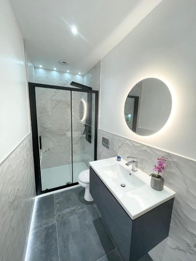 Apartment Coastline Retreats: Themed Seaside With Luxury Bath *