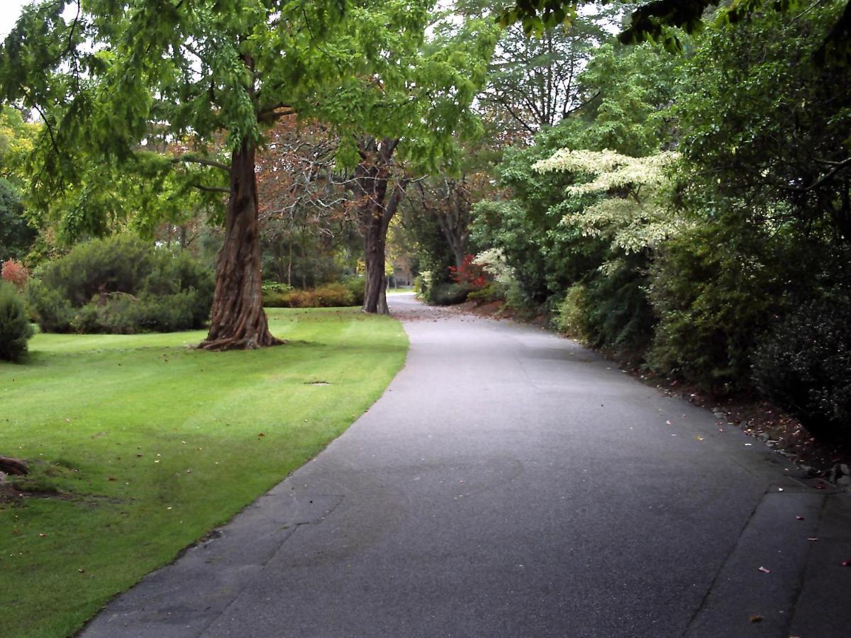 Apartment Great Location - Spacious 2 Bed With Off Road Parking. Bournemouth