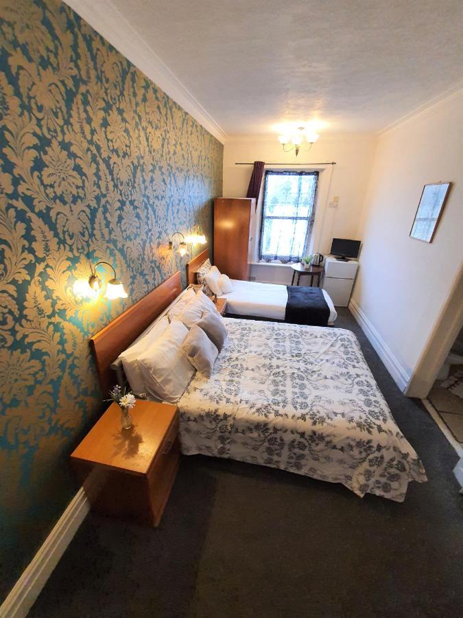 Bourne Hall 2* Bournemouth