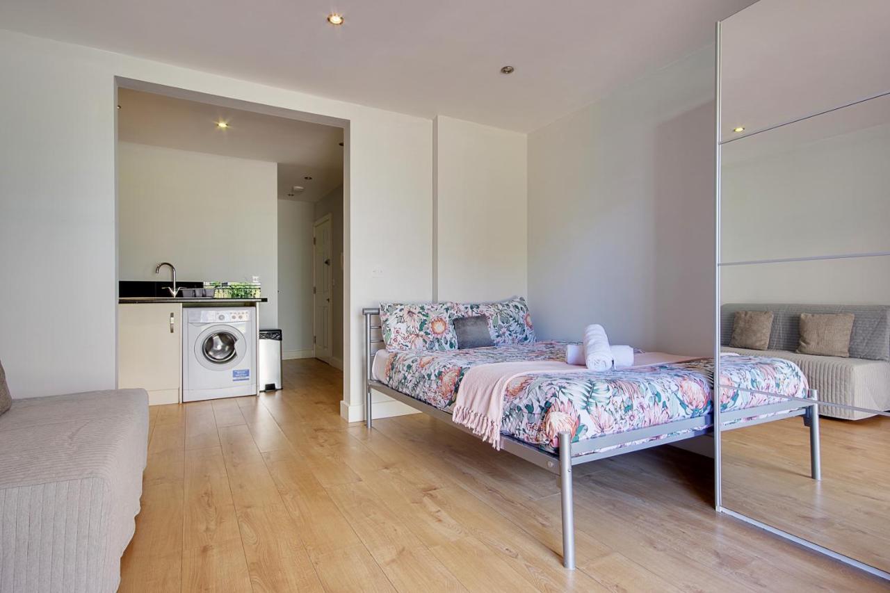 Apartment Turay Court *