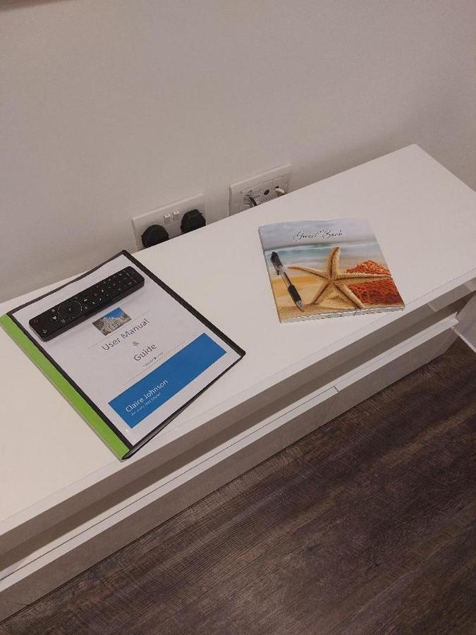 Superb 1 Bedroom Stylish App 1st Fl Sleeps 2 + 2