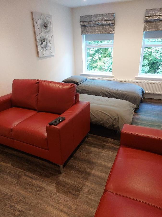 Superb 1 Bedroom Stylish App 1st Fl Sleeps 2 + 2 * Bournemouth
