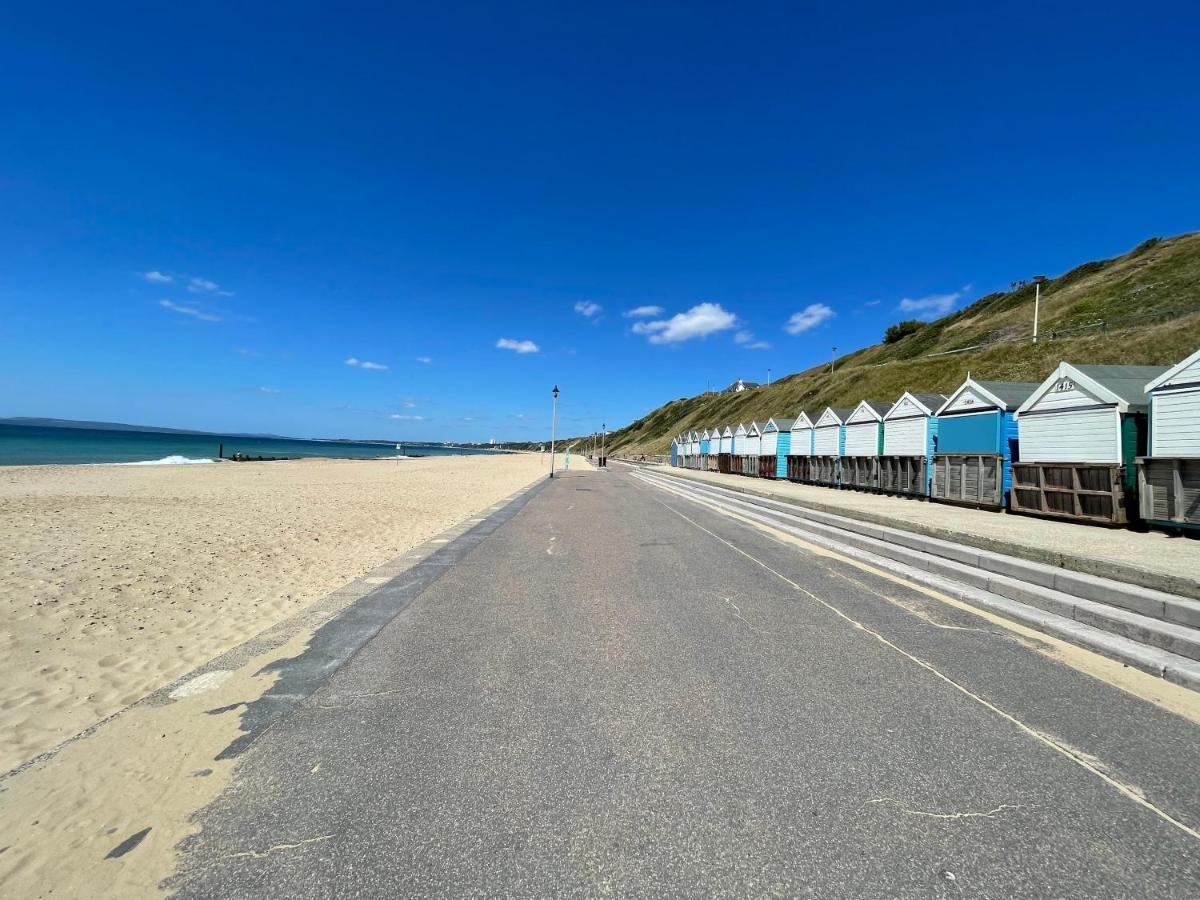 Coastline Retreats: Themed Seaside With Luxury Bath * Bournemouth