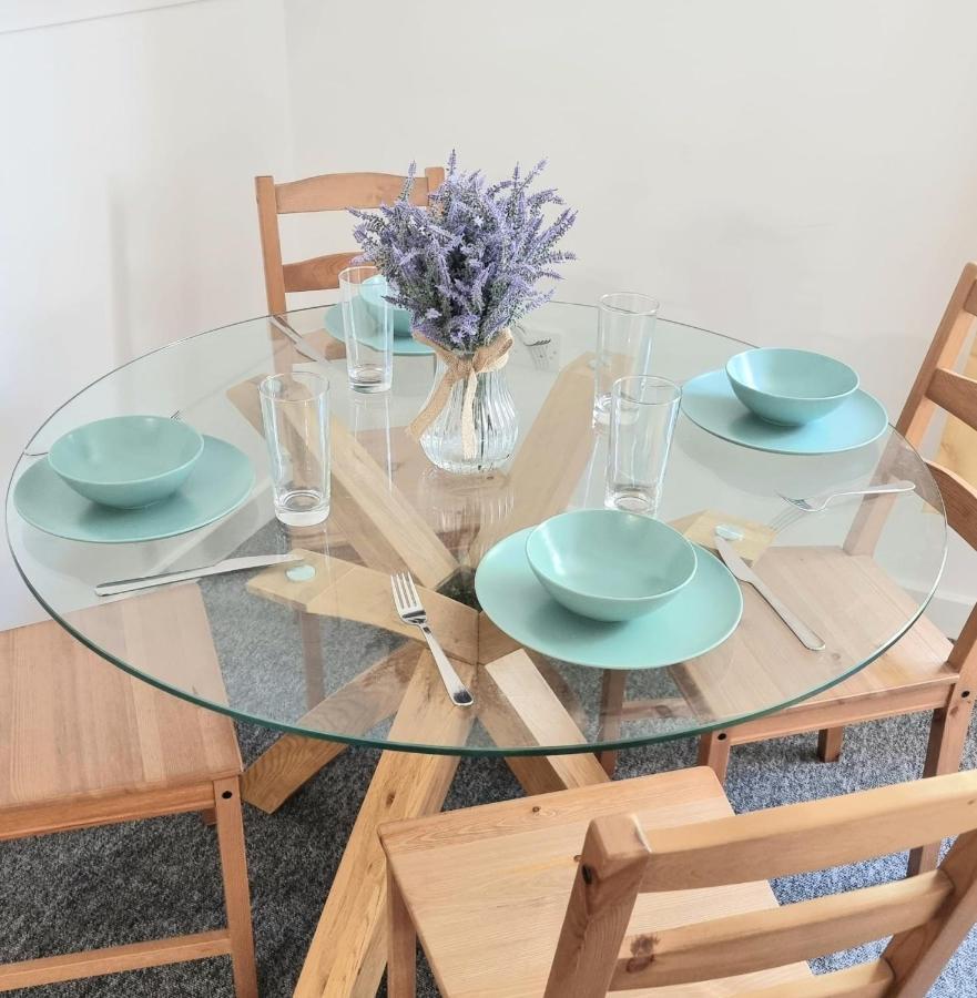 Centrally Located Boscombe Apart With Parking Apartment