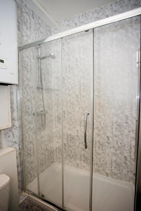 Richmond Views - Prime Town Centre Location - Close To The Beach! Apartment
