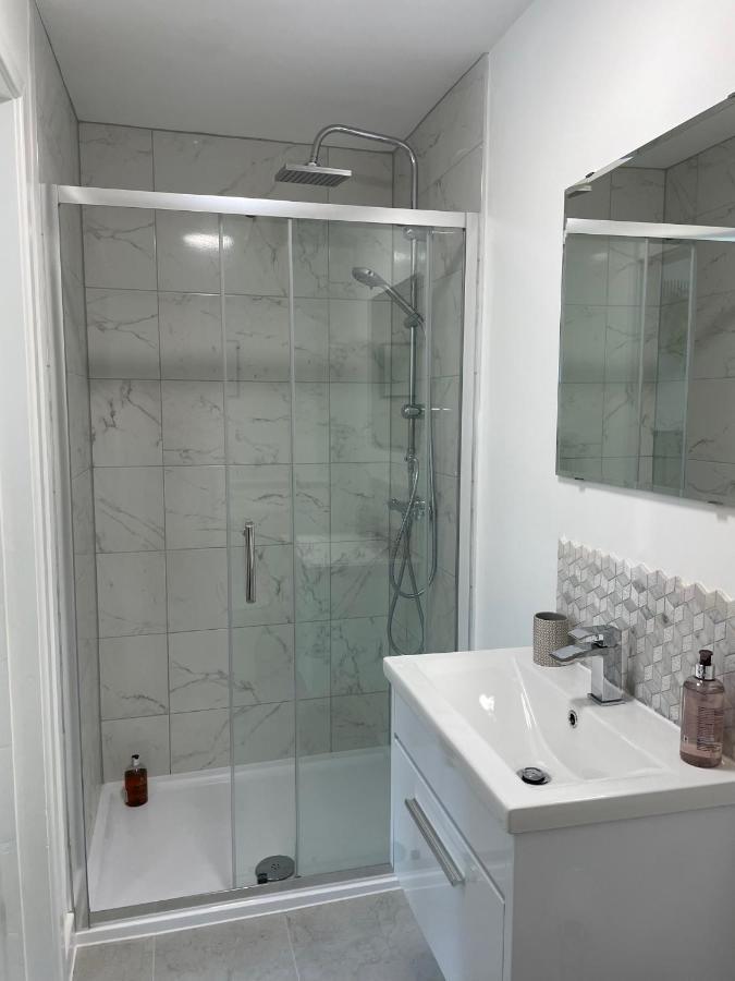 Apartment Central, Modern