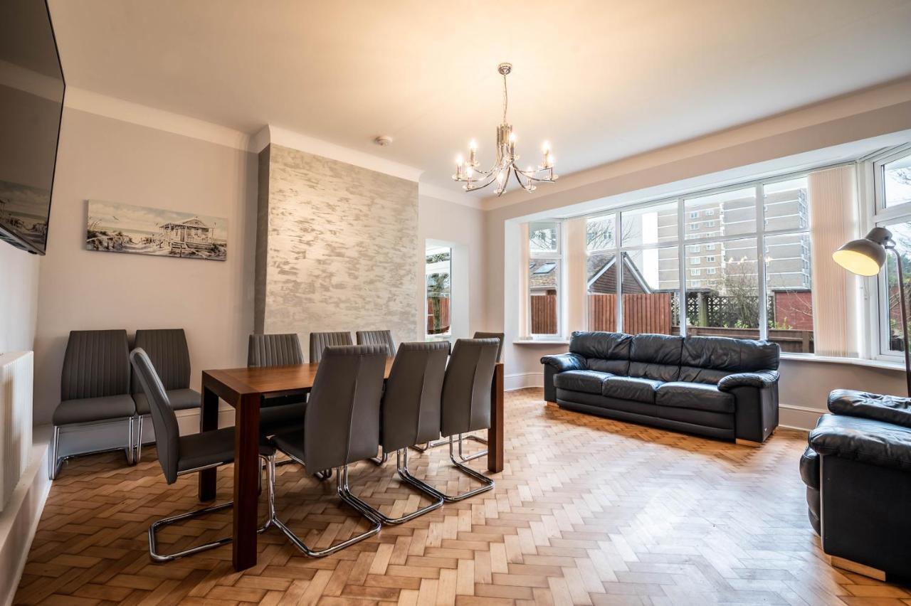 Holiday home The Manor - Large Luxury In - Sleeps 12+