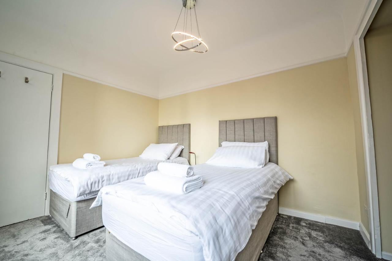 Holiday home The Manor - Large Luxury In - Sleeps 12+ Bournemouth
