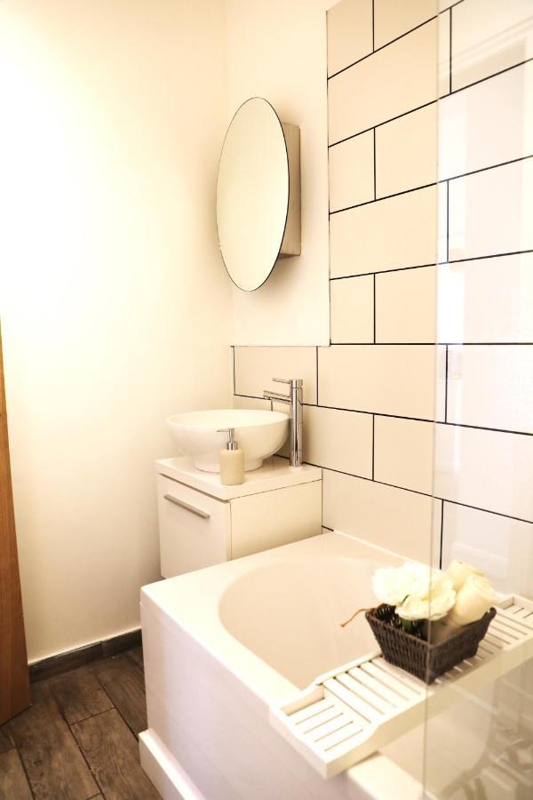 Apartment Amprenta - Gorgeous Interior Designed 1 Bedroom Bournemouth