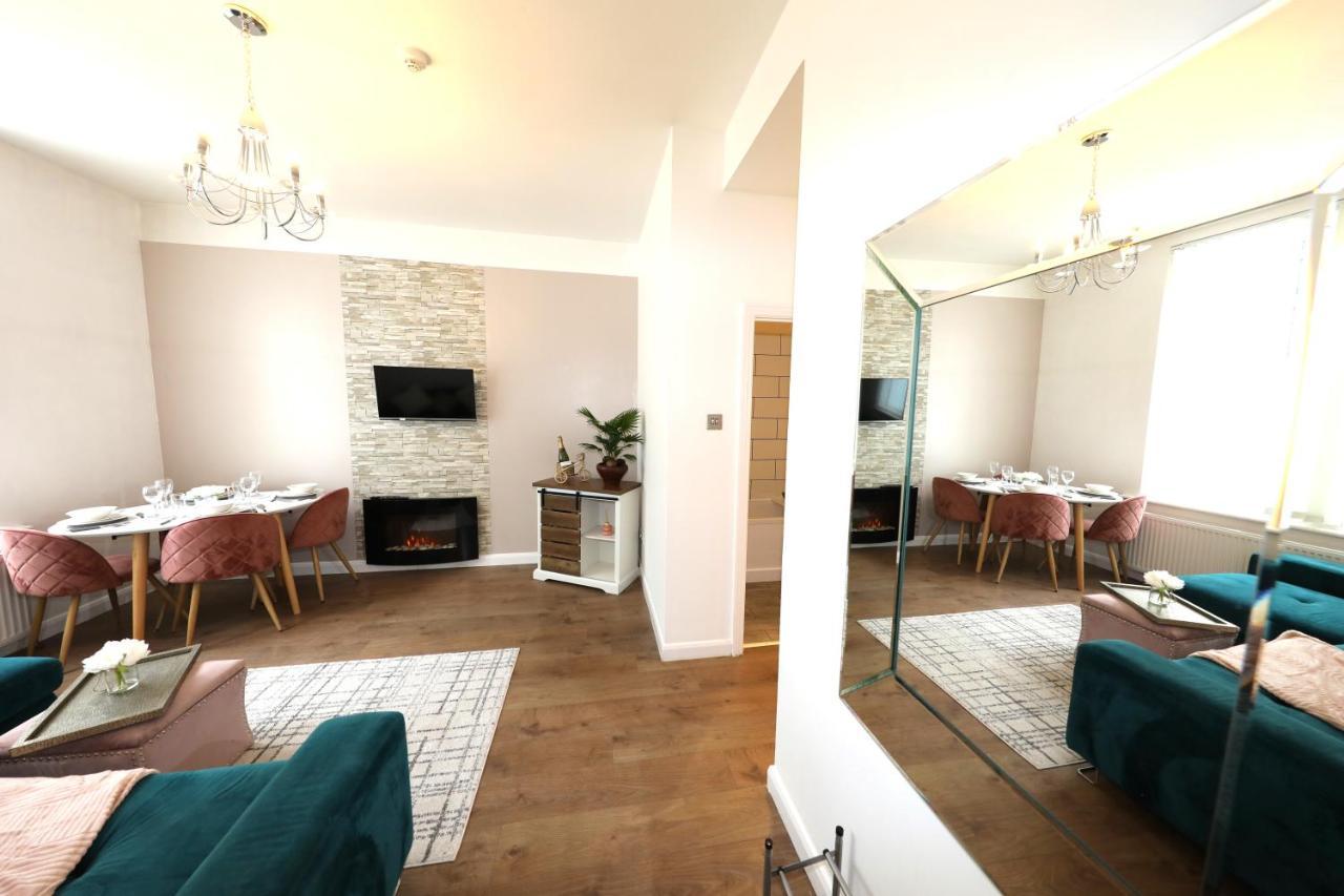 Amprenta - Gorgeous Interior Designed 1 Bedroom Apartment Bournemouth