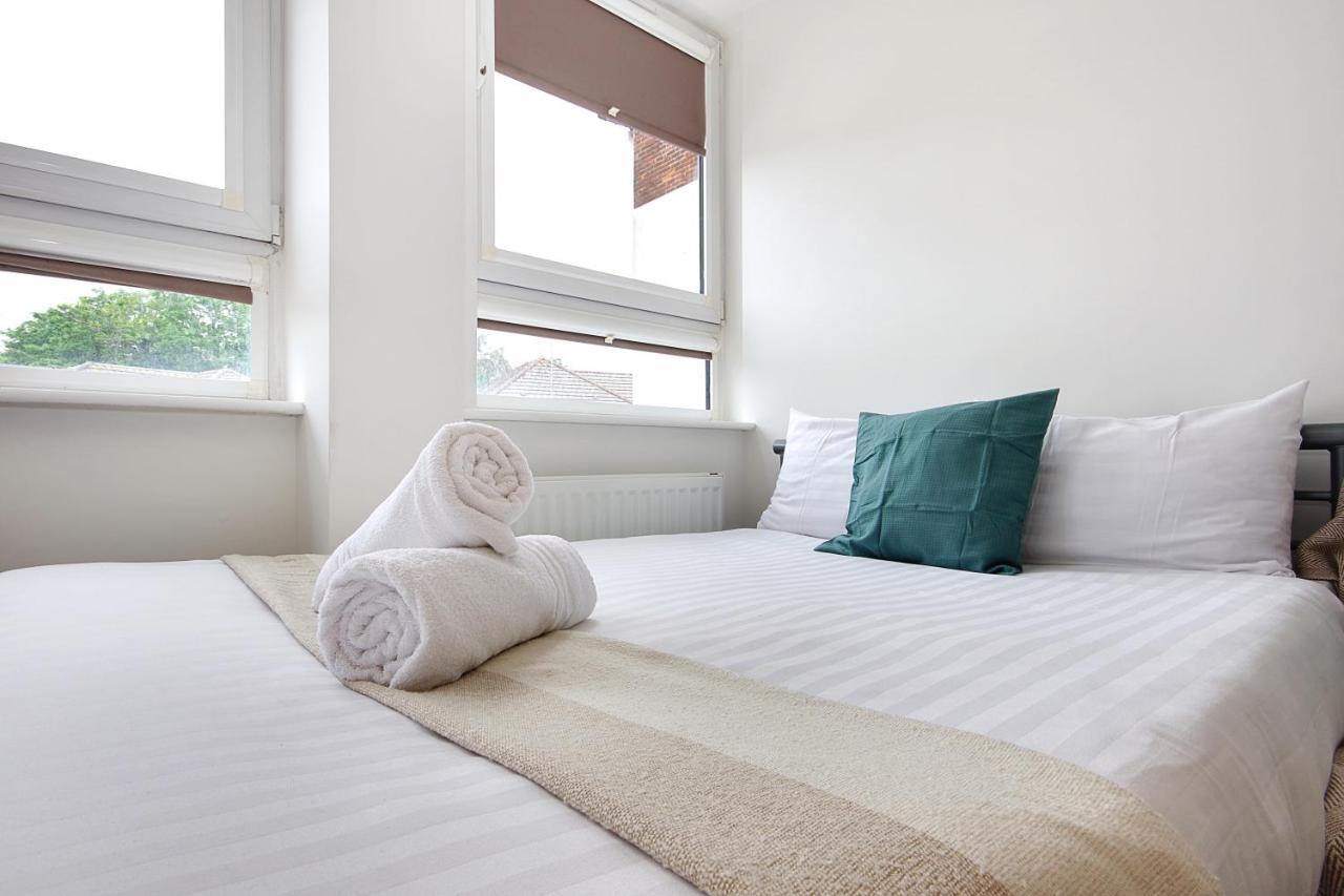 Hill House Apartment