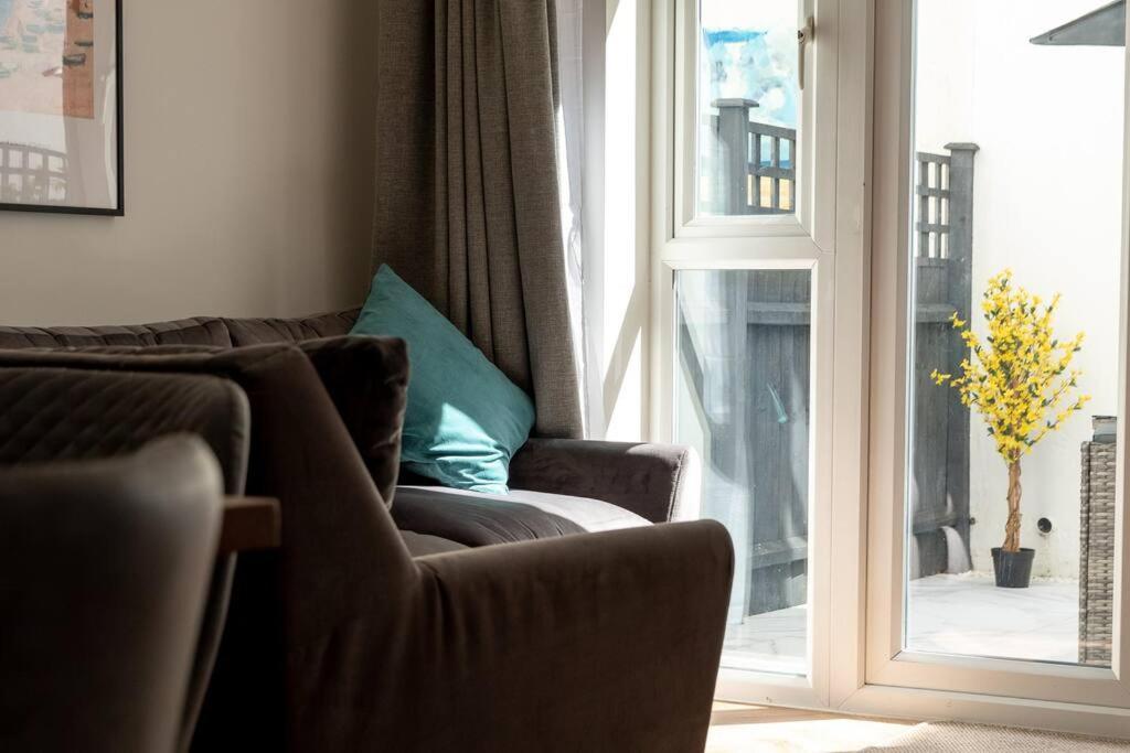 Holiday home Lovely 4 Bed House *