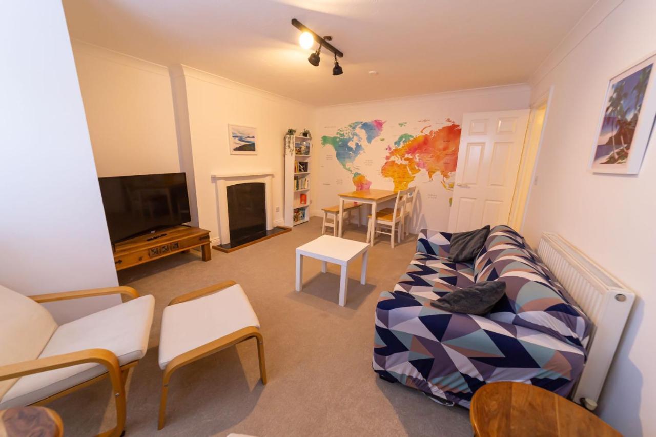 Quirky 1 Bedroom In Boscombe Apartment