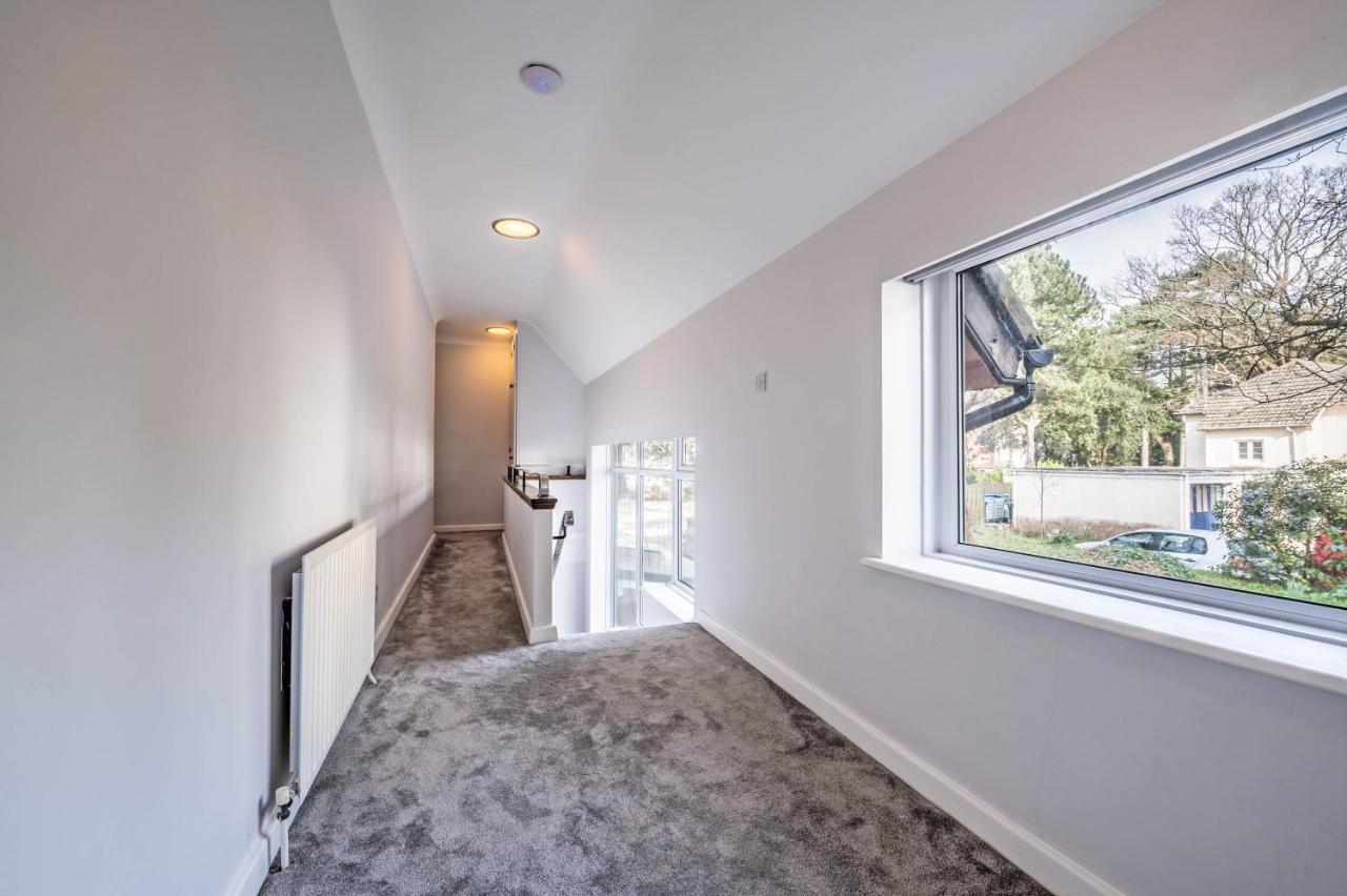 Holiday home The Manor - Large Luxury In - Sleeps 12+ *