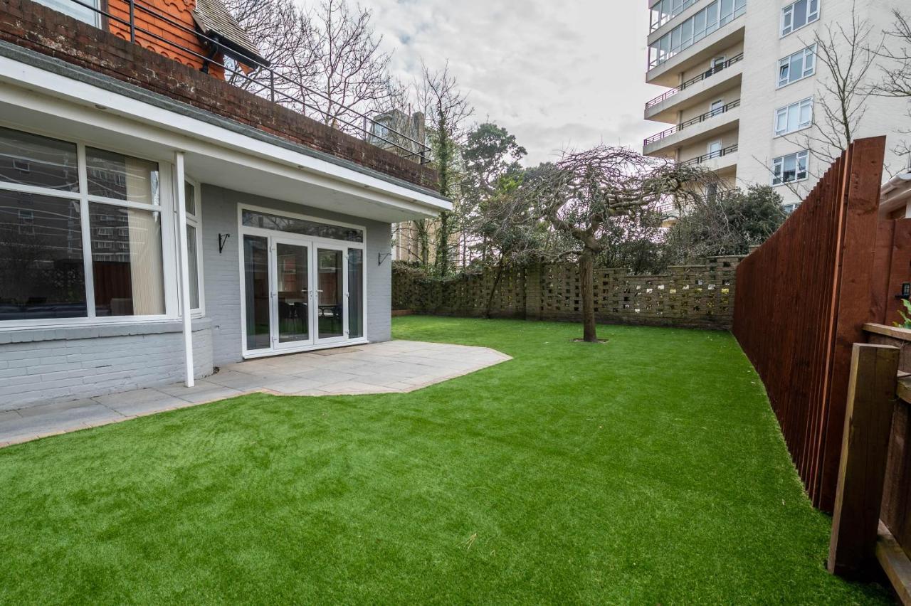 The Manor - Large Luxury In - Sleeps 12+ Holiday home Bournemouth